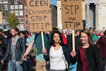 2016  –  Gevolgen handelsverdrag TTIP voor werk, milieu en landbouw in regio Leiden